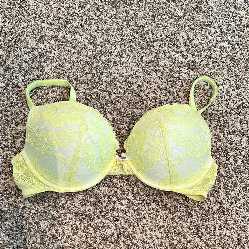 Victoria's Secret Push Up 36D NEON YELLOW WHITE Lace Underwire Bra Body